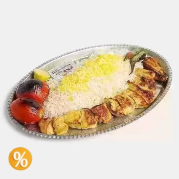 چلو جوجه کباب مخصوص (سینه) - یک سیخ جوجه کباب سینه مرغ 280 گرمی، 350 گرم برنج ایرانی، دورچین: 2 عدد گوجه کبابی، نان لواش، ریحان