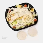 سالاد سزار گریل - 2 نفره، کاهو، یک عدد سینه مرغ گریل 120 گرمی، زیتون، گوجه گیل...