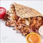 ساندویچ کباب ترکی مرغ - کباب ترکی مرغ، مخلفات به انتخاب شما، نان باگت
