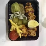 خوراک جوجه کباب (ران) - 250 گرم جوجه کباب ران مرغ، سیب زمینی، کدو، کلم قرمز