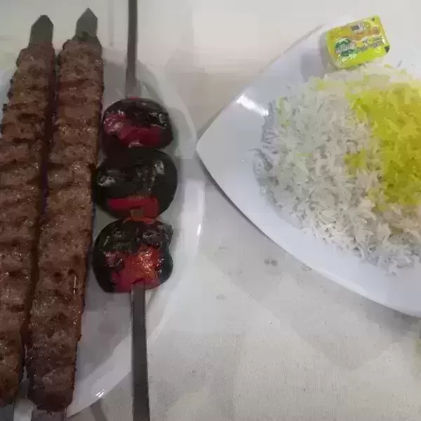 غذاخوری مولوی-چلو کباب