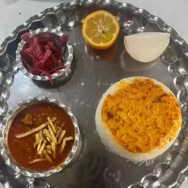 رستوران ایرانی سنگی-خورشت