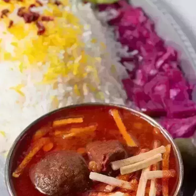 مطبخ خانه سلطانی-خورشت